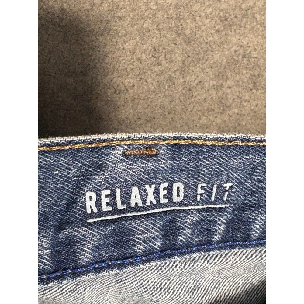 Nautica Mens Relaxed Fit Jeans Medium Wash Blue Denim 36x30‎ Straight Leg